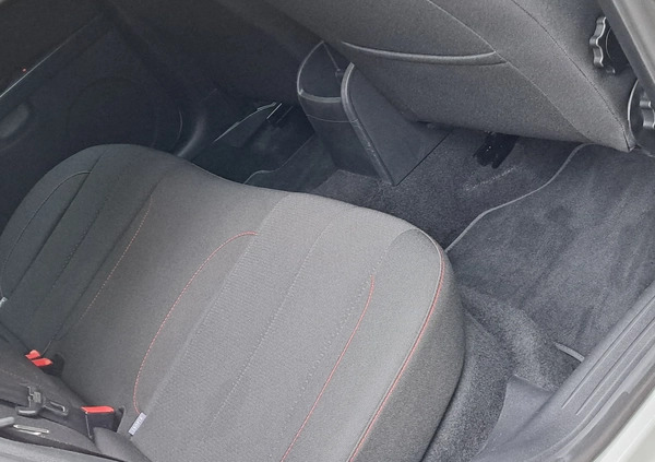 Seat Leon cena 42900 przebieg: 156808, rok produkcji 2012 z Tarnów małe 407